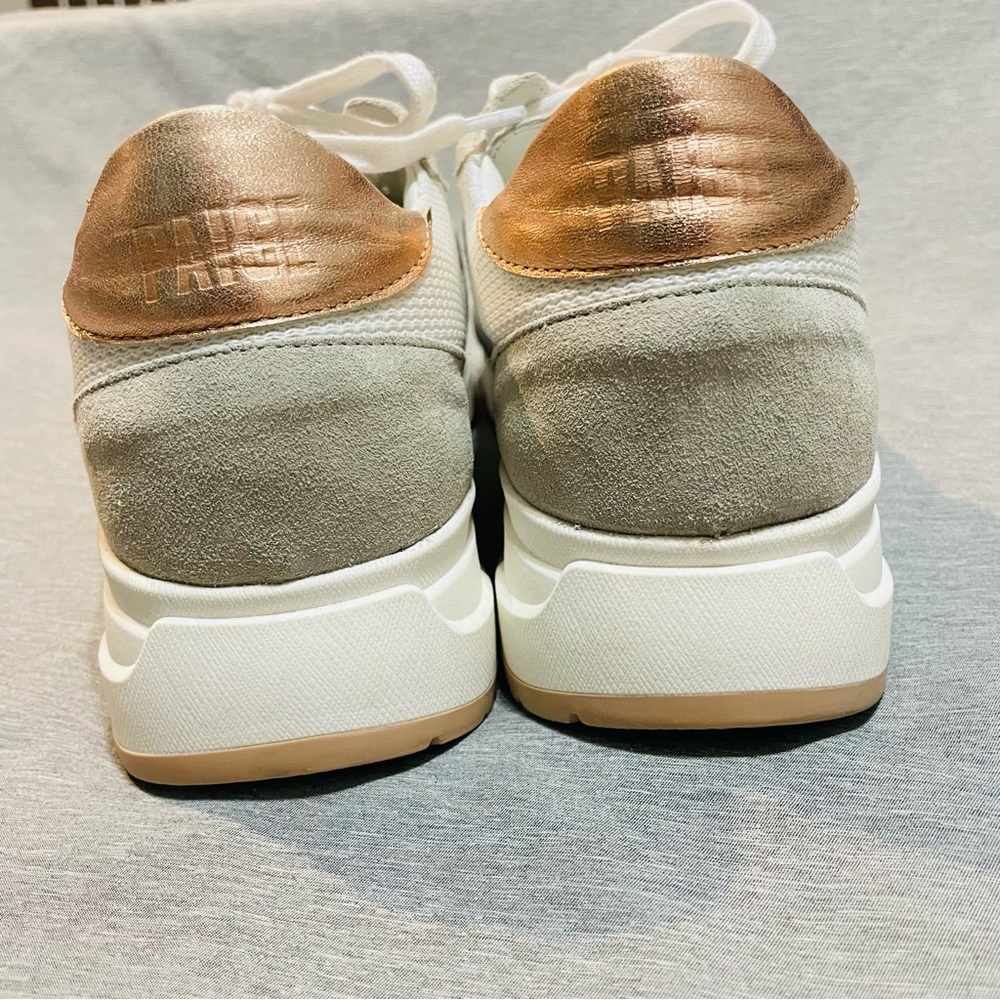 PAIGE Mila Runner Sneakers Grey Suede Leather Platform Trainer Size 8.5 - Picture 7 of 11
